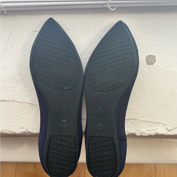 Rothy's, Point, Size 8 - Picture 3 of 4